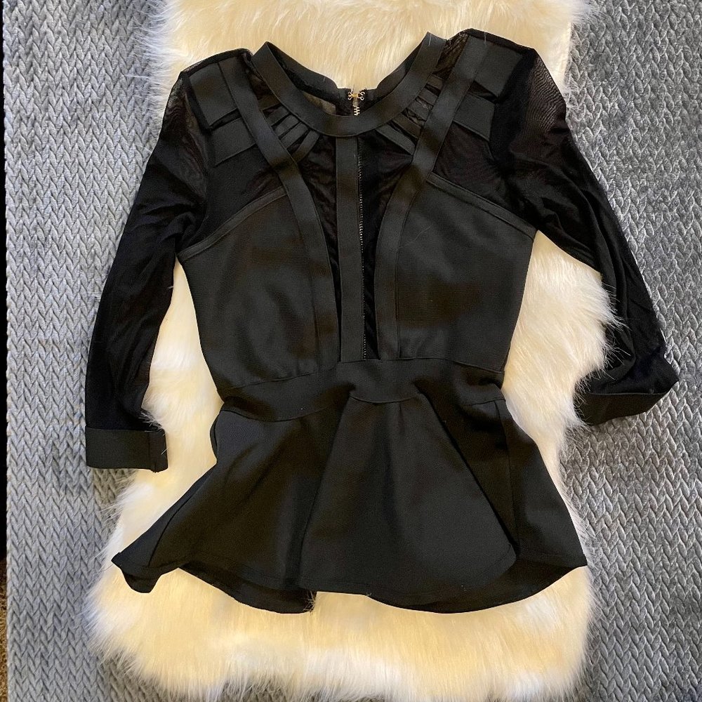 Women's mesh peplum top size medium
